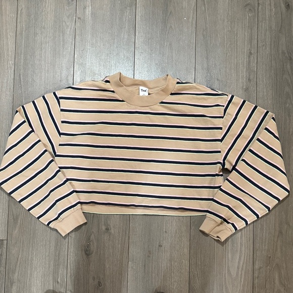 TNA Aritzia Cropped Long Sleeve Striped Tee - Picture 2 of 8